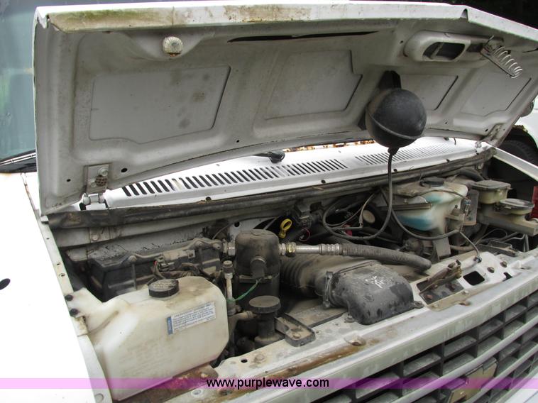 image for item H4585 1995 Chevrolet G10 van