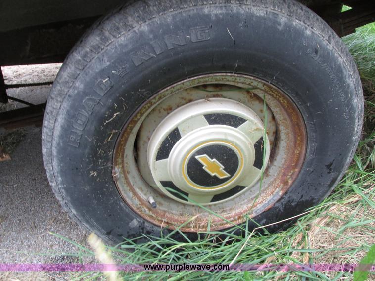 image for item H4585 1995 Chevrolet G10 van