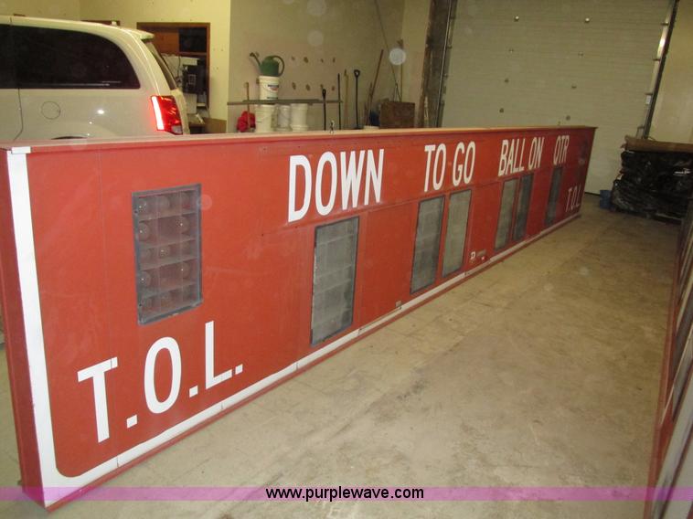 image for item H4586 (2) Daktornics FB1830 scoreboard