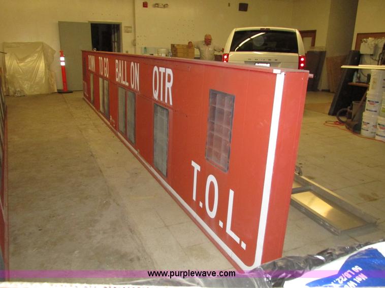 image for item H4586 (2) Daktornics FB1830 scoreboard