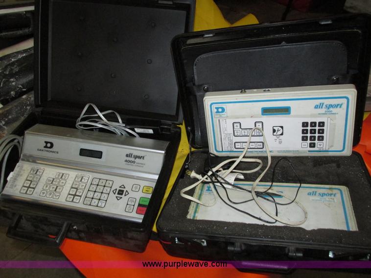 image for item H4586 (2) Daktornics FB1830 scoreboard