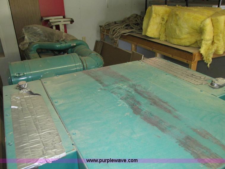 image for item H4602 1993 Onan 350DFCC generator