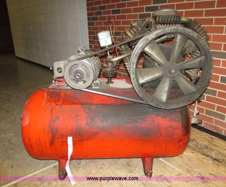 image for item H4609 Devilbiss air compressor