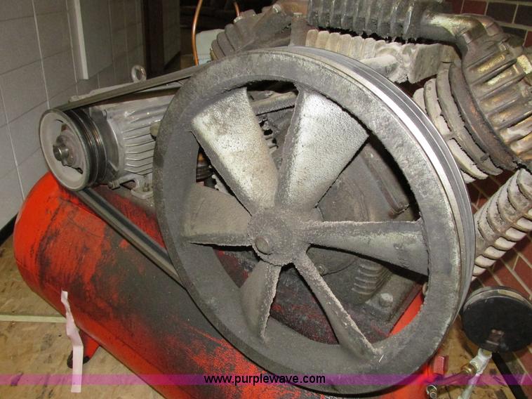 image for item H4609 Devilbiss air compressor