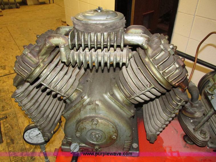 image for item H4609 Devilbiss air compressor