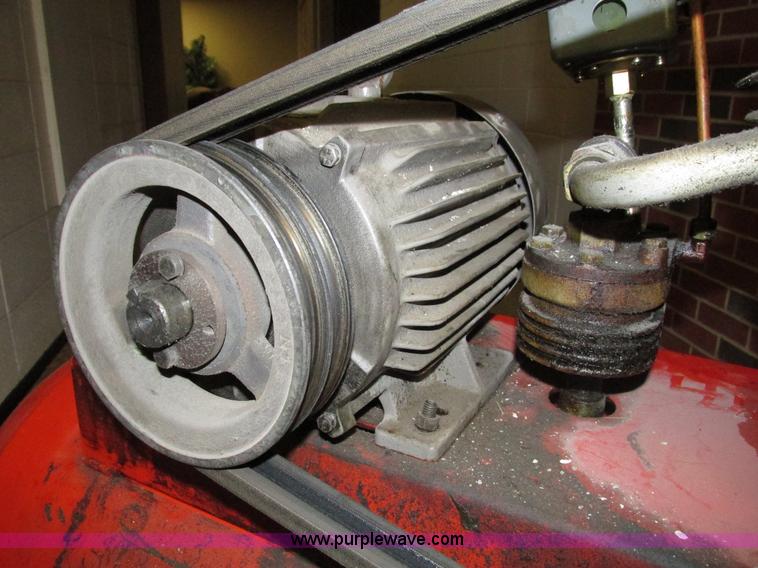 image for item H4609 Devilbiss air compressor