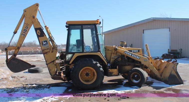 image for item H5830 1994 John Deere 310D backhoe