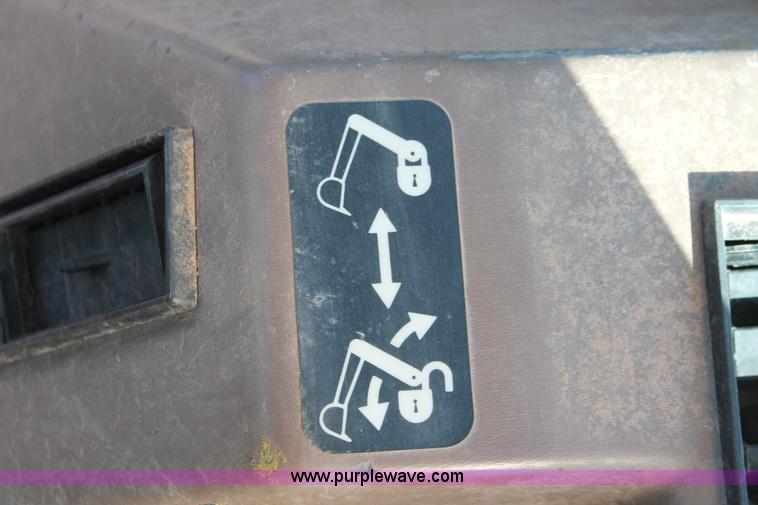 image for item H5830 1994 John Deere 310D backhoe