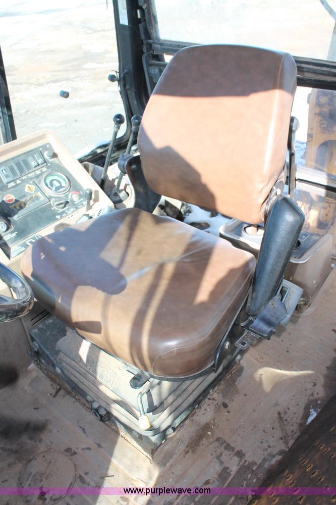 image for item H5830 1994 John Deere 310D backhoe