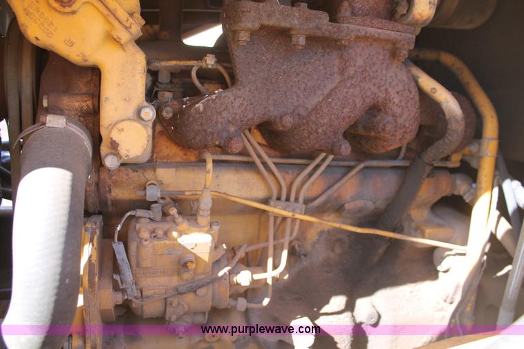 image for item H5830 1994 John Deere 310D backhoe
