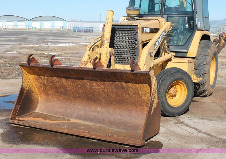 image for item H5830 1994 John Deere 310D backhoe