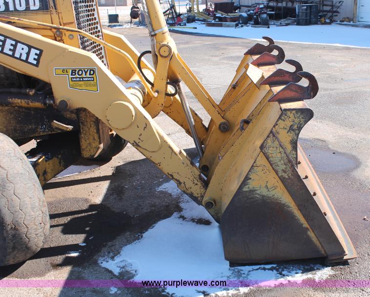 image for item H5830 1994 John Deere 310D backhoe