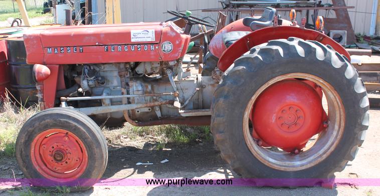image for item H5831 1971 Massey-Ferguson 135 tractor