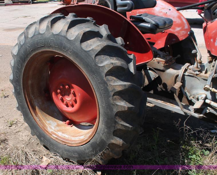 image for item H5831 1971 Massey-Ferguson 135 tractor