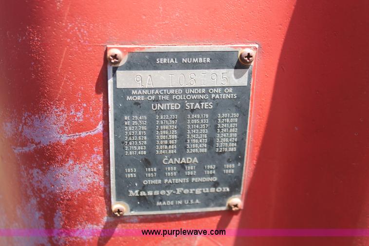 image for item H5831 1971 Massey-Ferguson 135 tractor