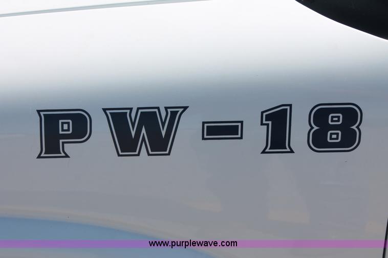 image for item H5834 1998 Chevrolet S10 pickup truck