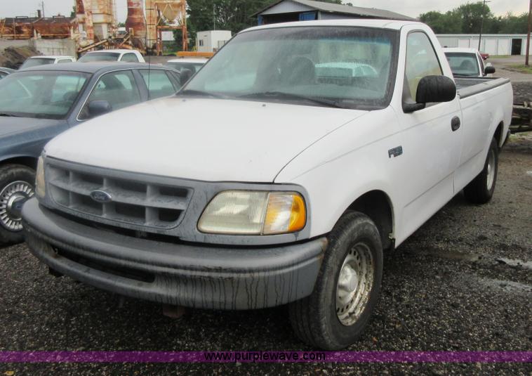 image for item I2077 1998 Ford F150 pickup truck