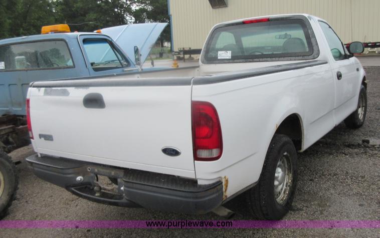 image for item I2077 1998 Ford F150 pickup truck
