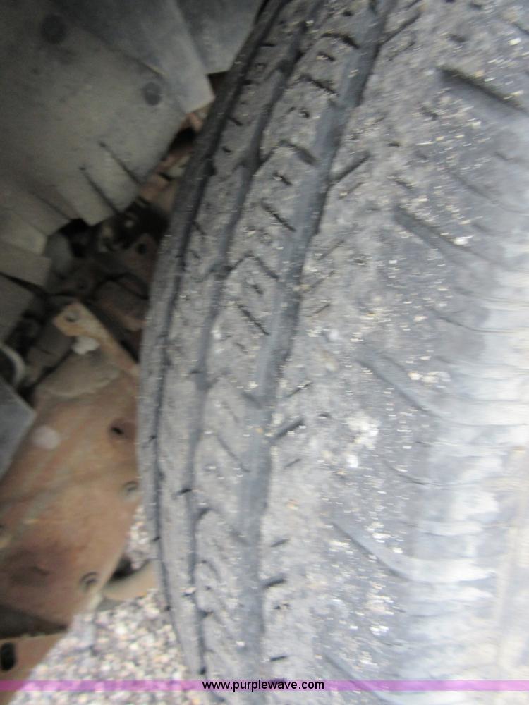 image for item I2077 1998 Ford F150 pickup truck