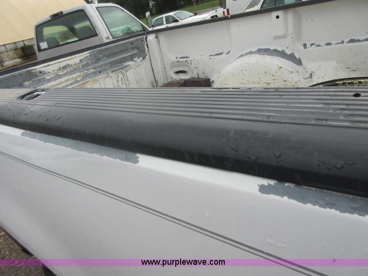 image for item I2077 1998 Ford F150 pickup truck