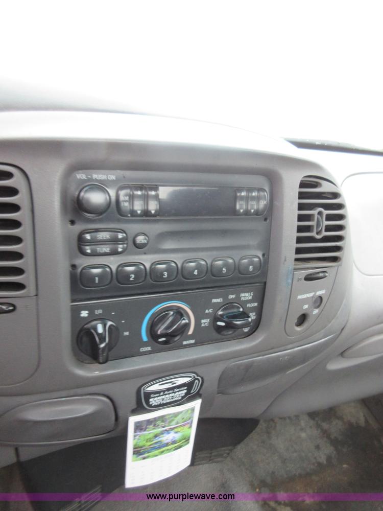 image for item I2077 1998 Ford F150 pickup truck