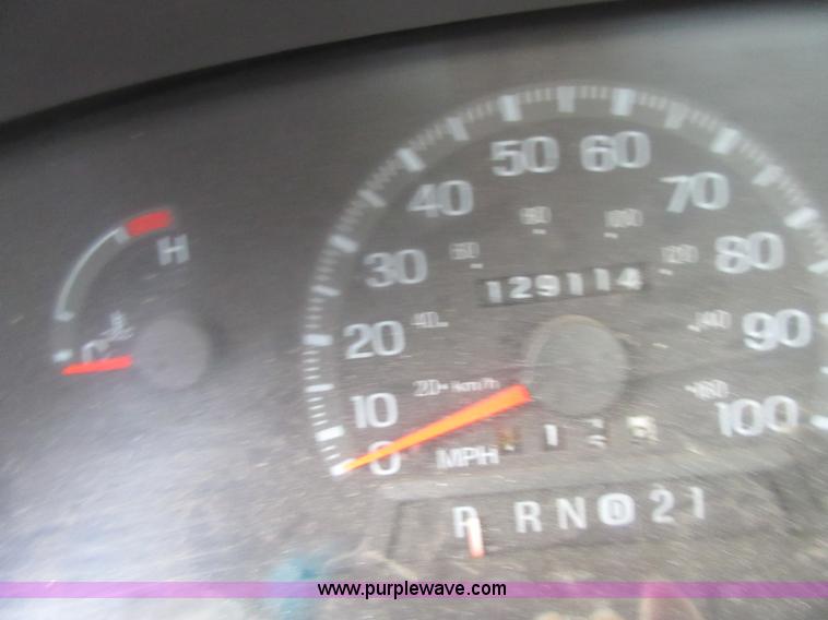 image for item I2077 1998 Ford F150 pickup truck