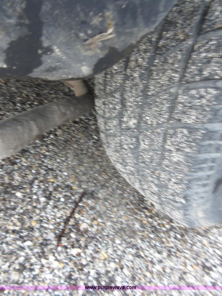 image for item I2078 1997 Ford Crown Victoria Police Interceptor