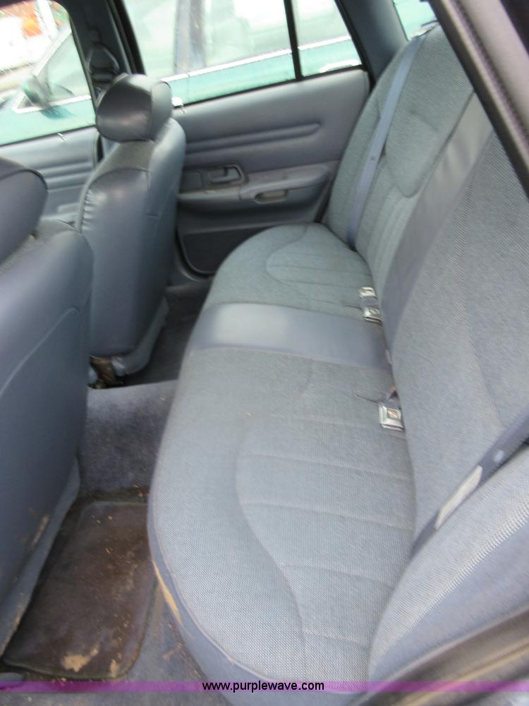image for item I2078 1997 Ford Crown Victoria Police Interceptor