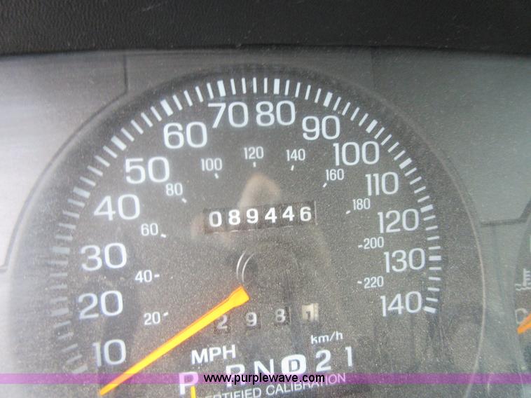 image for item I2078 1997 Ford Crown Victoria Police Interceptor