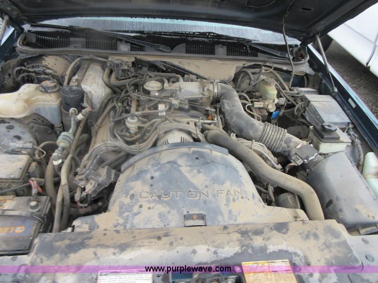 image for item I2078 1997 Ford Crown Victoria Police Interceptor