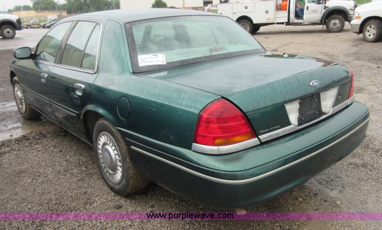 image for item I2079 2001 Ford Crown Victoria Police Interceptor