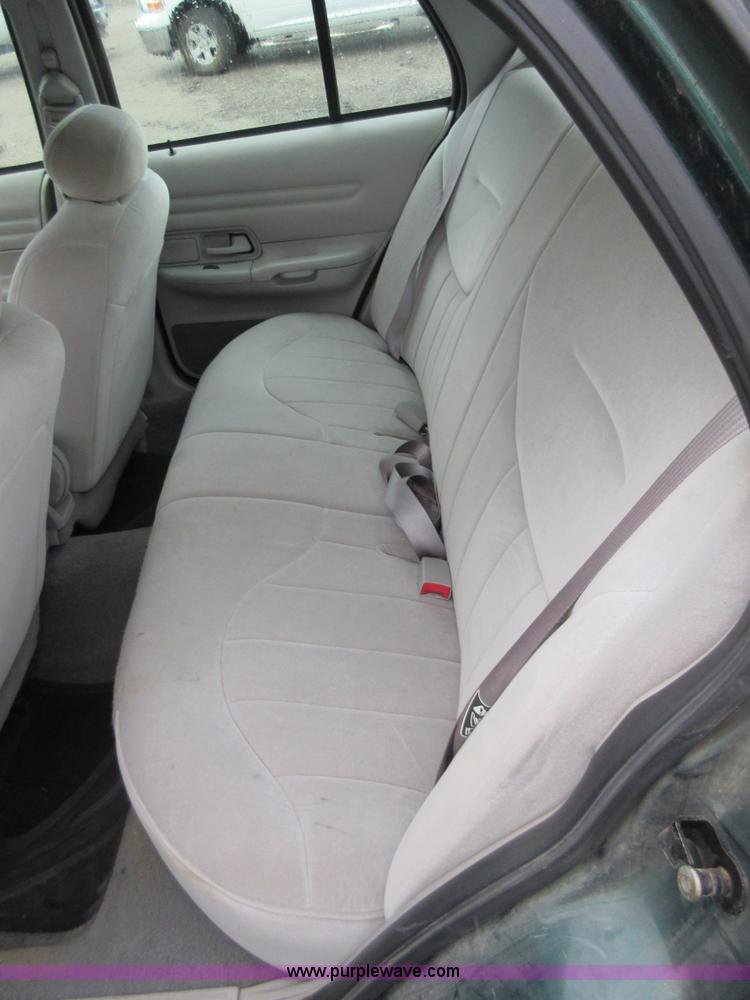 image for item I2079 2001 Ford Crown Victoria Police Interceptor