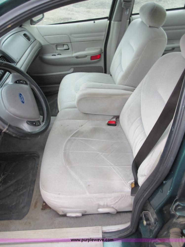 image for item I2079 2001 Ford Crown Victoria Police Interceptor