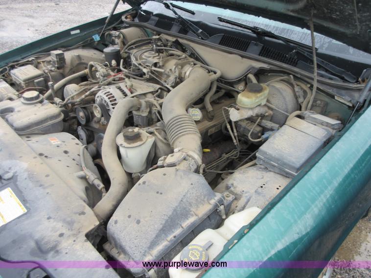 image for item I2079 2001 Ford Crown Victoria Police Interceptor