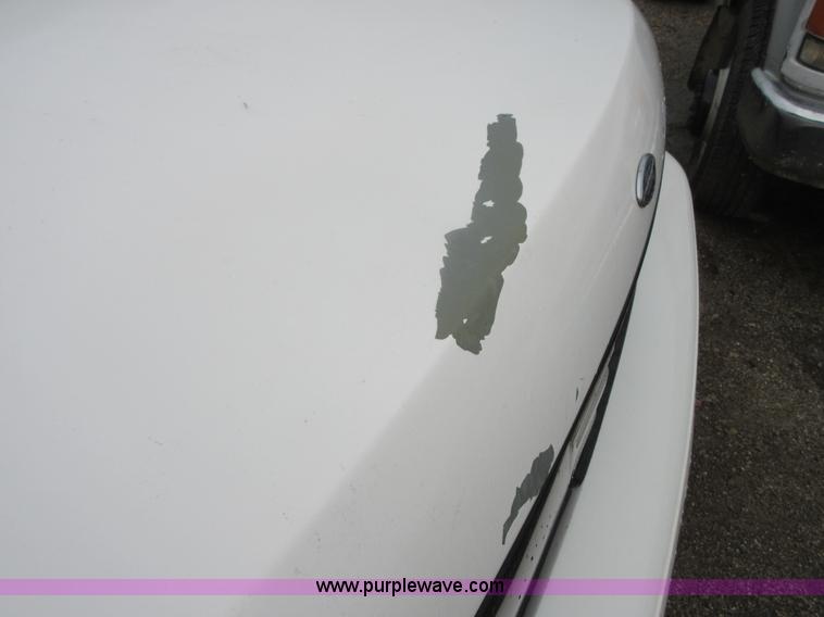 image for item I2082 2004 Ford Crown Victoria Police Interceptor