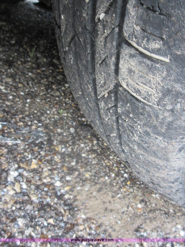 image for item I2082 2004 Ford Crown Victoria Police Interceptor