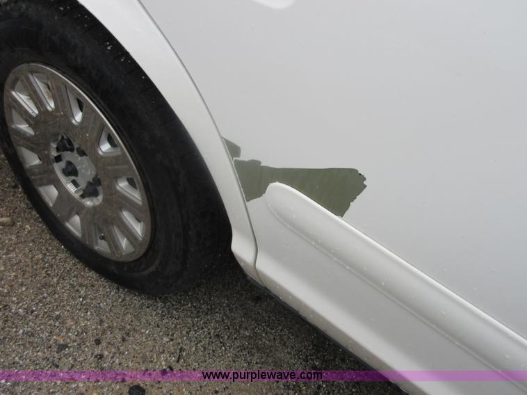 image for item I2082 2004 Ford Crown Victoria Police Interceptor