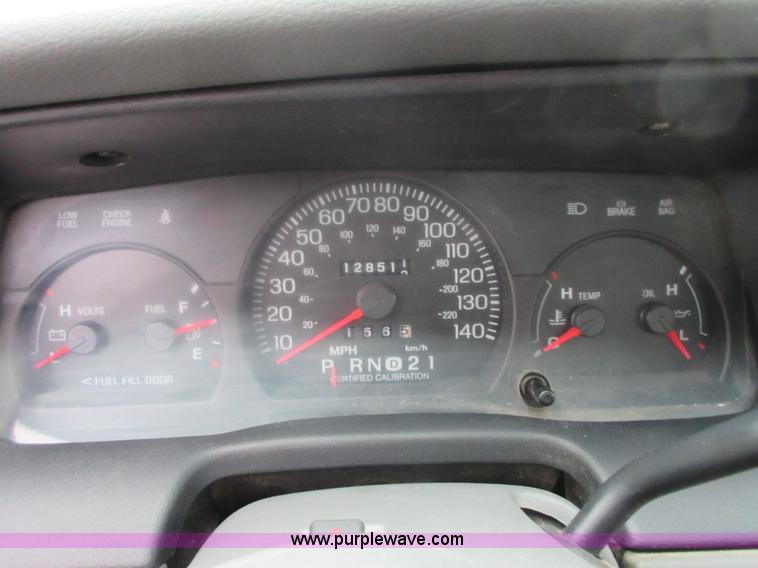 image for item I2082 2004 Ford Crown Victoria Police Interceptor