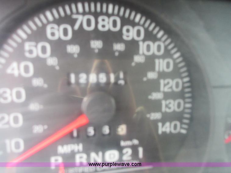 image for item I2082 2004 Ford Crown Victoria Police Interceptor