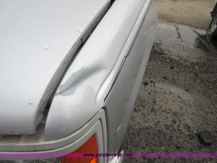 image for item I2084 1990 Chevrolet 2500 pickup truck cab and chassis