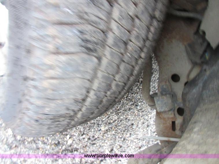 image for item I2085 1996 Chevrolet 1500 pickup truck