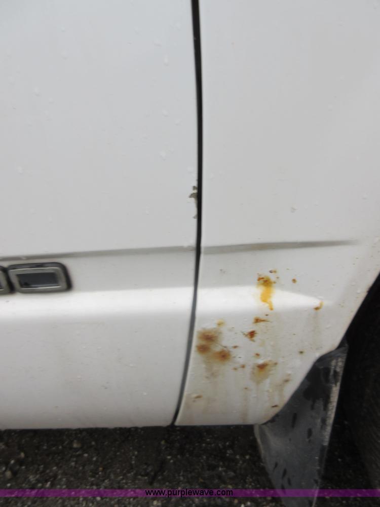 image for item I2085 1996 Chevrolet 1500 pickup truck