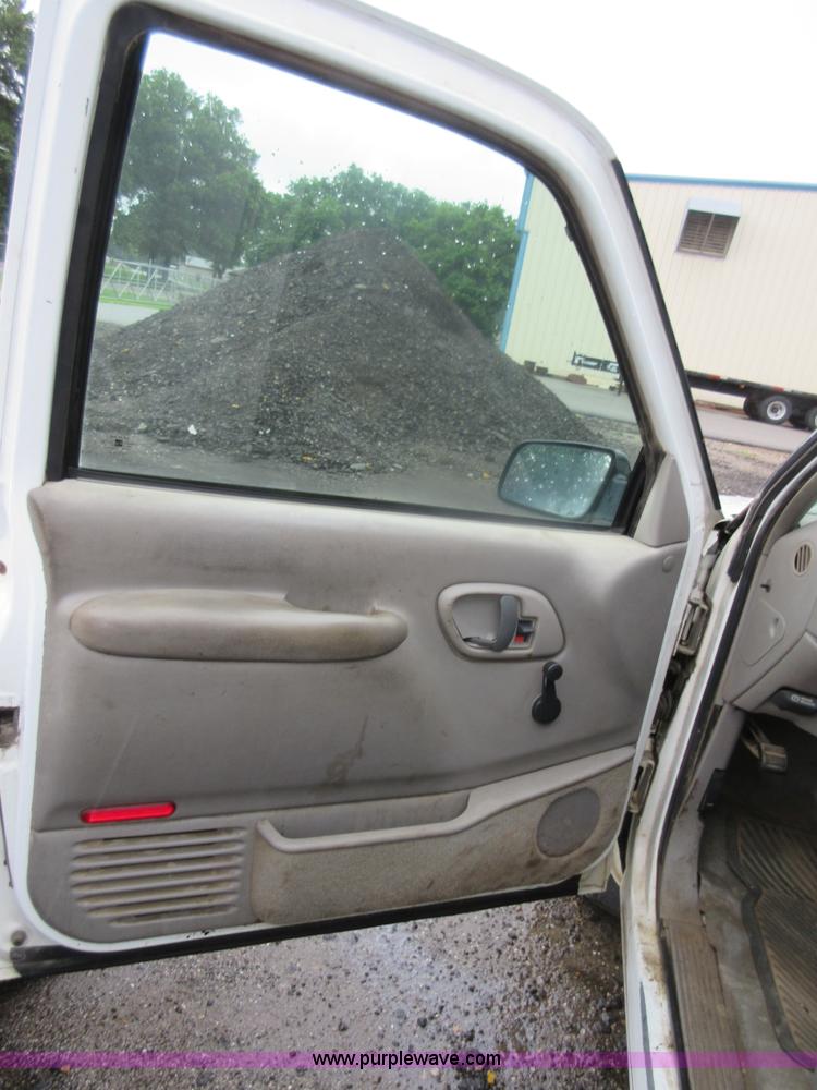 image for item I2085 1996 Chevrolet 1500 pickup truck