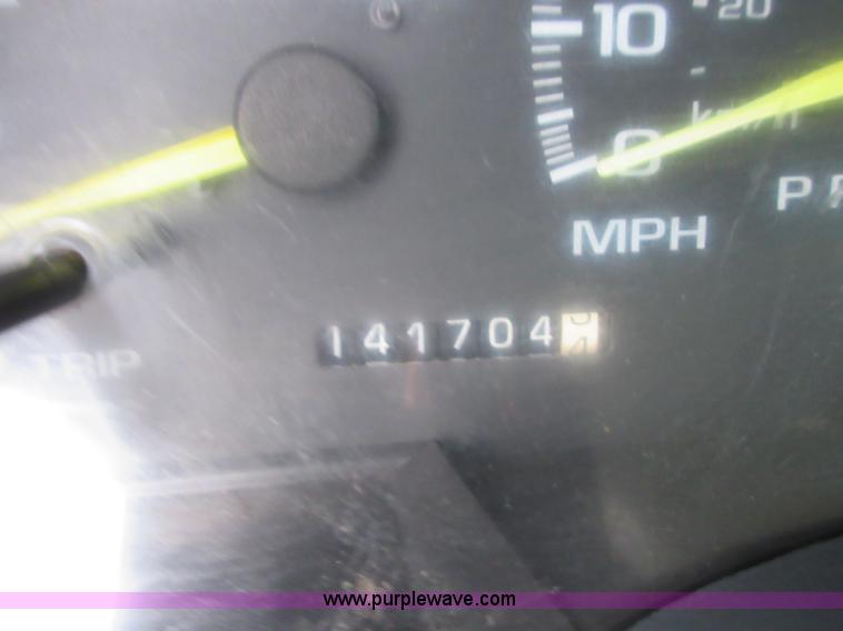 image for item I2085 1996 Chevrolet 1500 pickup truck