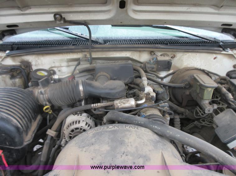 image for item I2085 1996 Chevrolet 1500 pickup truck