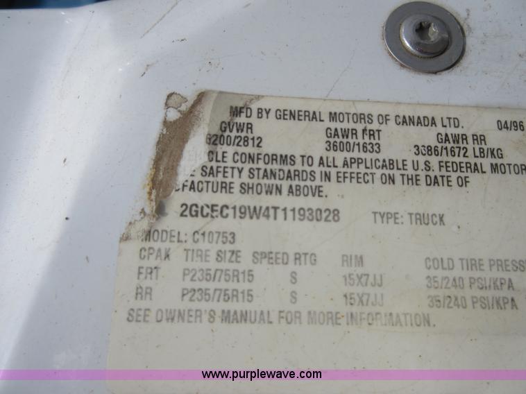 image for item I2085 1996 Chevrolet 1500 pickup truck