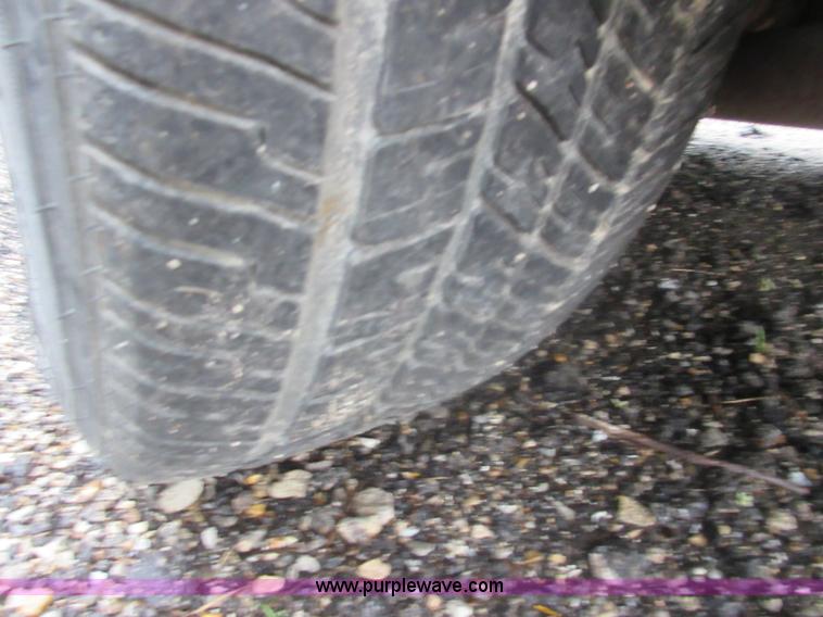 image for item I2086 2004 Ford Crown Victoria Police Interceptor