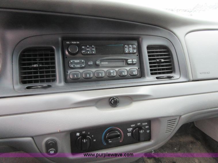 image for item I2086 2004 Ford Crown Victoria Police Interceptor