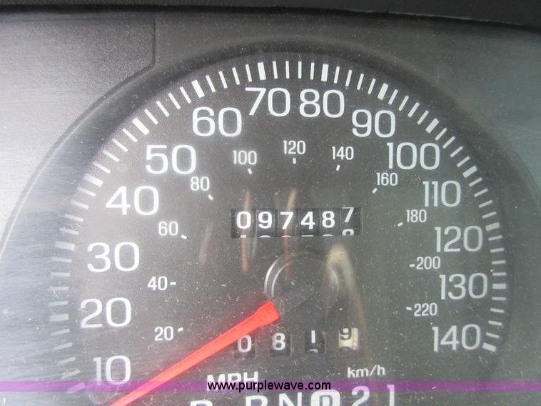 image for item I2086 2004 Ford Crown Victoria Police Interceptor