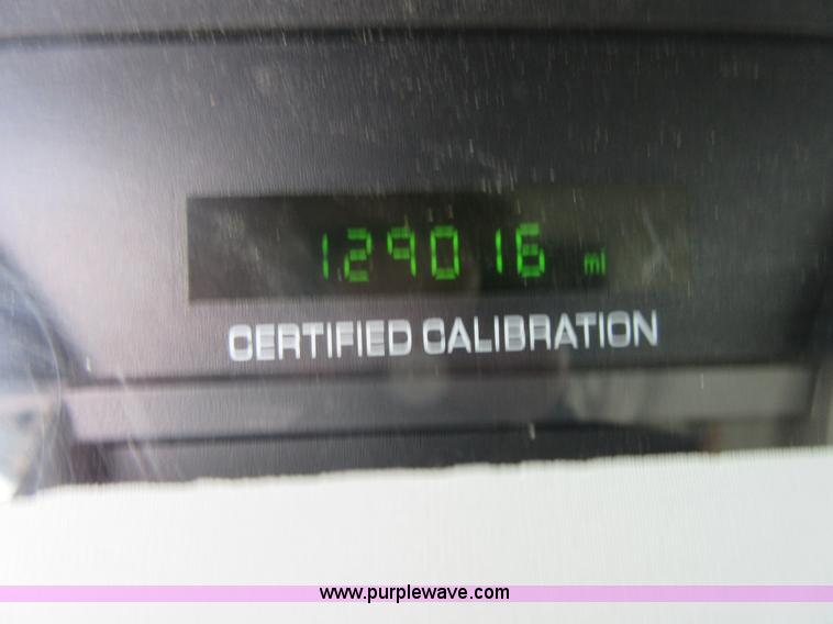 image for item I2089 2006 Ford Crown Victoria Police Interceptor